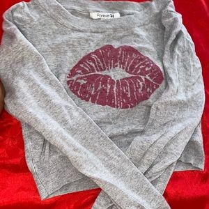 Long sleeve crop top